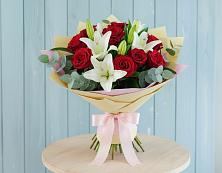 Букет цветов из:  Лилии и Розы в Рязани