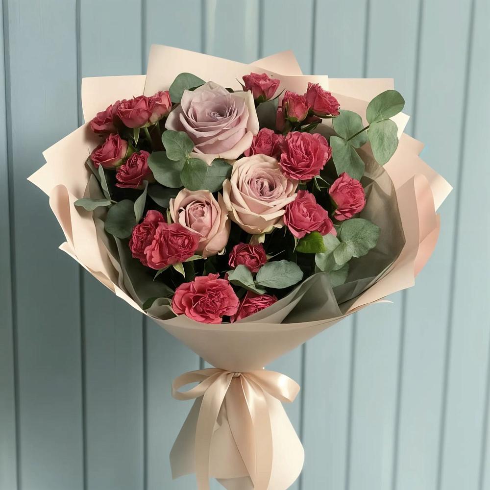 Букет цветов из: Гвоздики и Розы в Рязани