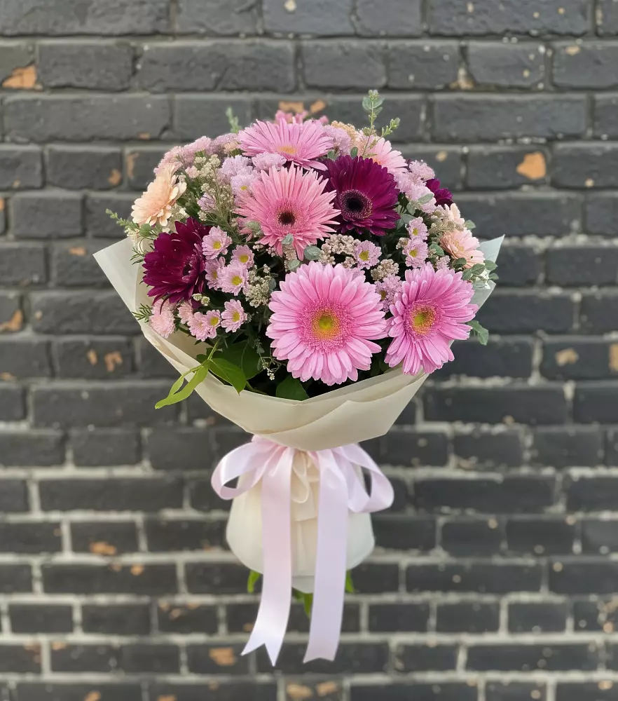 Букет цветов из: Герберы и Хризантемы в Рязани