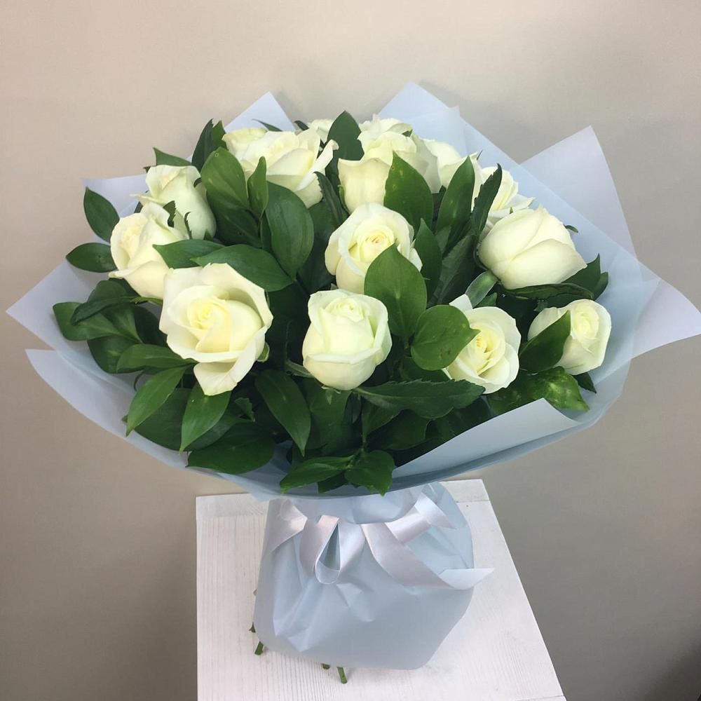 Букет 15 Белых роз Проуд в Рязани