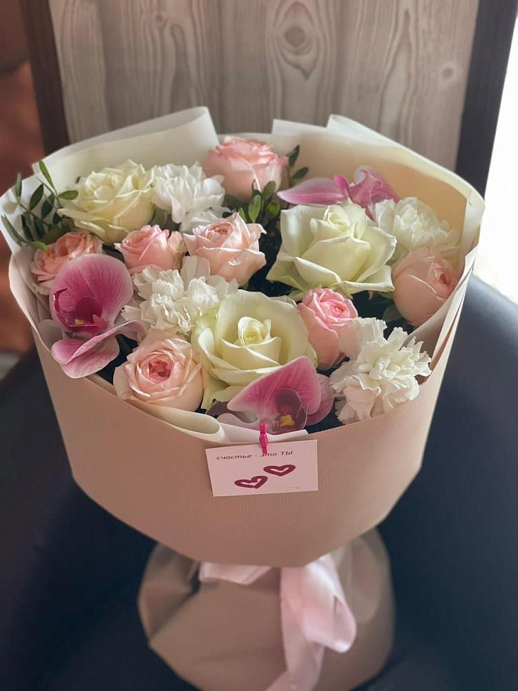 Букет цветов из: Орхидеи, Розы и Гвоздики в Рязани