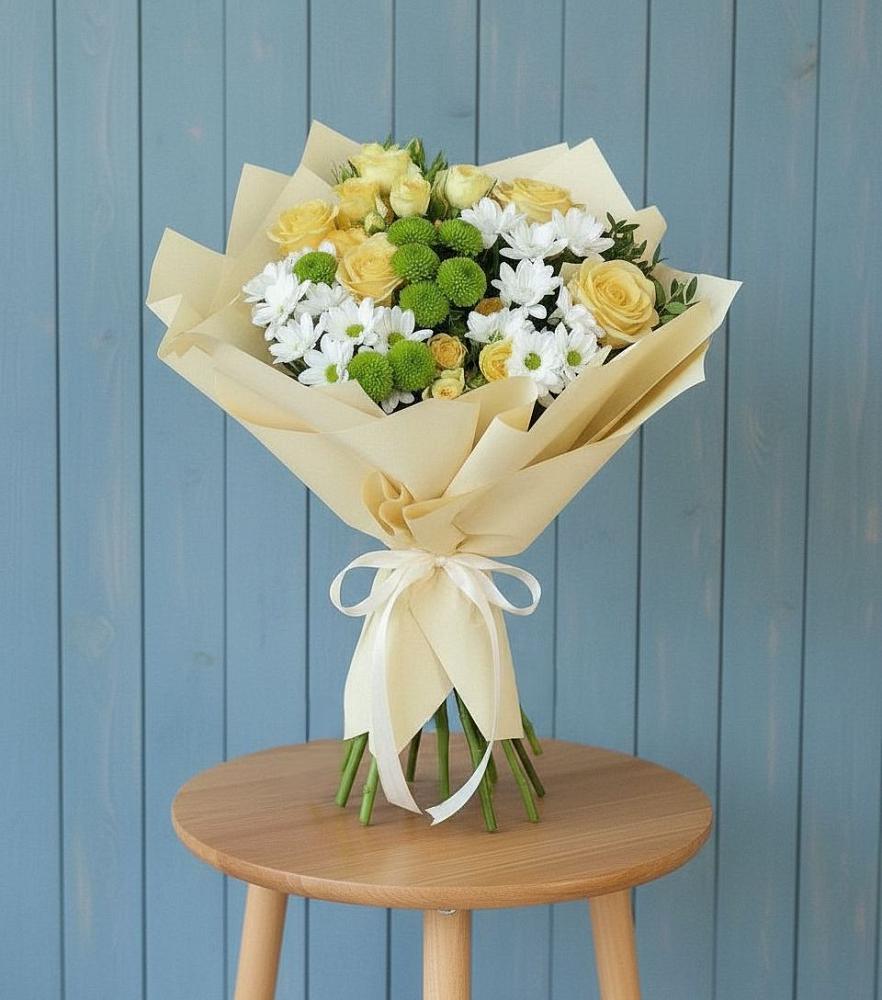 Букет цветов из: Хризантемы и Розы в Рязани