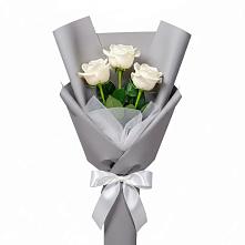 Букет 3 белые розы в Рязани