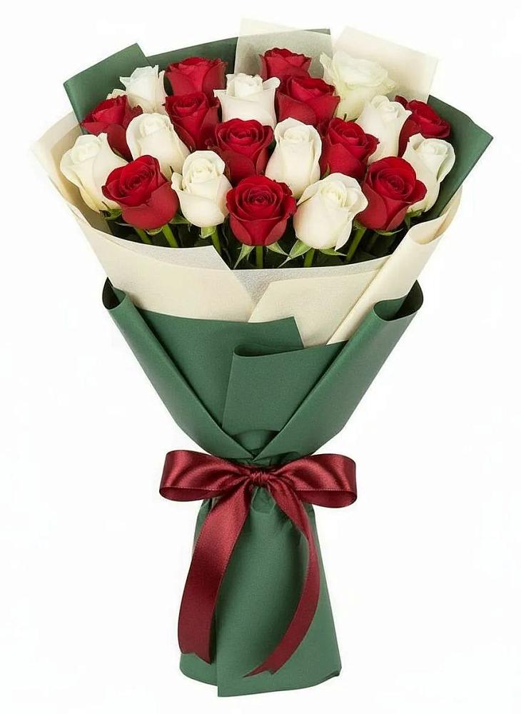 Букет Микс из красных и белых роз в Рязани