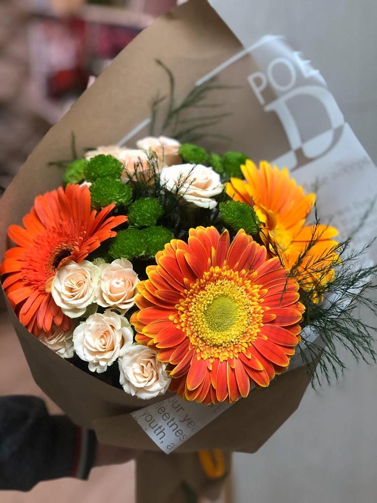 Букет цветов из: Герберы, Хризантемы и Розы в Рязани