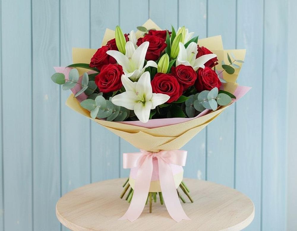 Букет цветов из: Лилии и Розы в Рязани